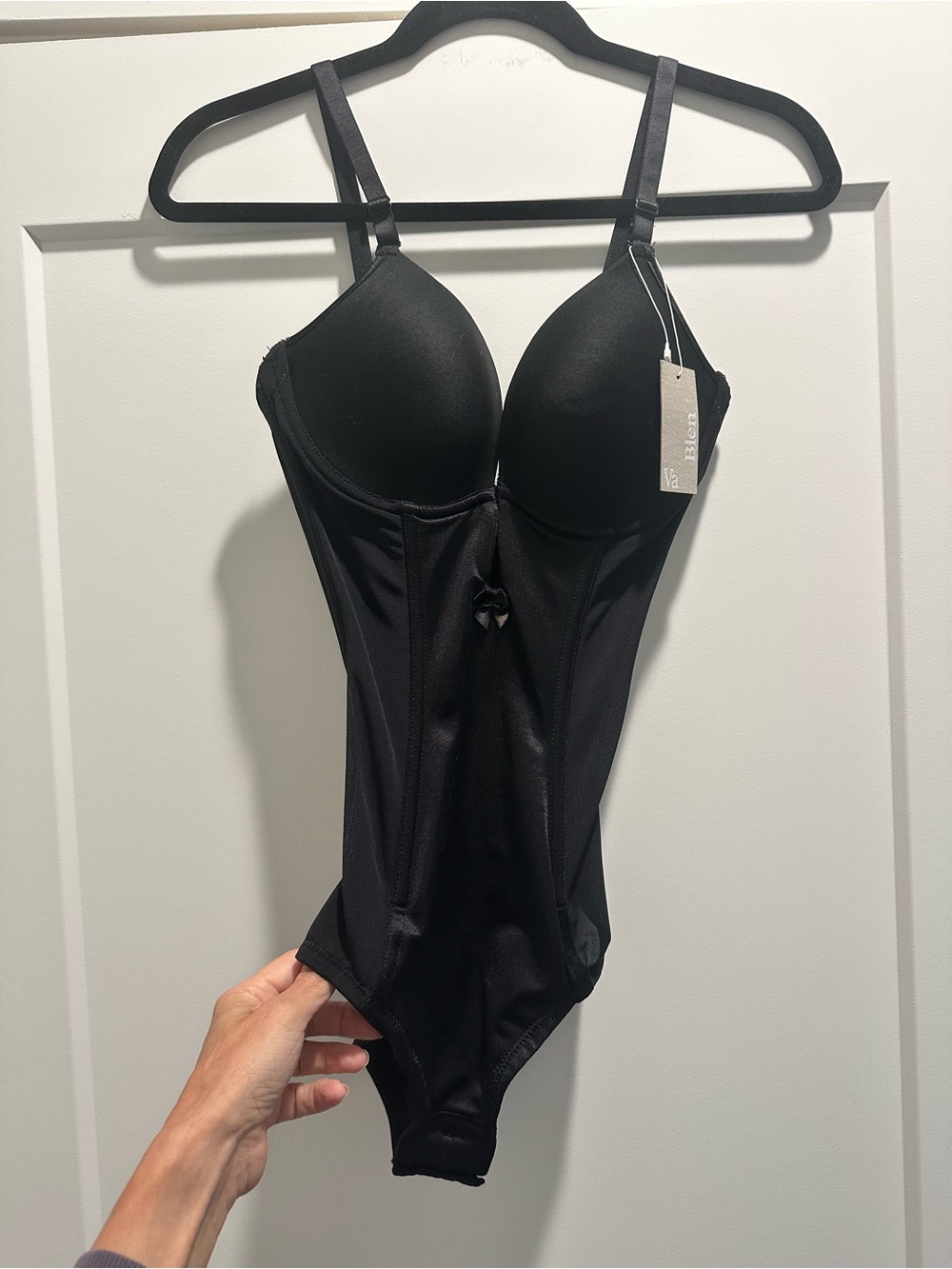 Va Bien Black Underwire Shaping Bodysuit with Adjustable Straps